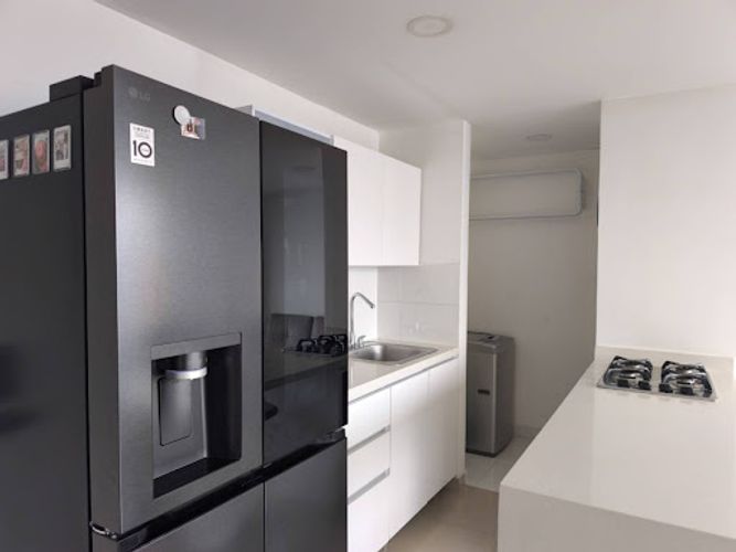 Apartamento de 2 alcobas en venta en Las Lomitas, Sabaneta, 57 m² · foto 3 de 23