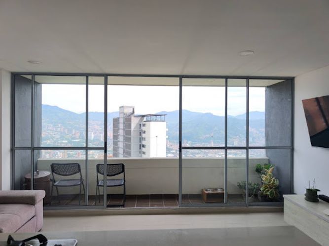 Apartamento de 2 alcobas en venta en Las Lomitas, Sabaneta, 57 m² · foto 12 de 23
