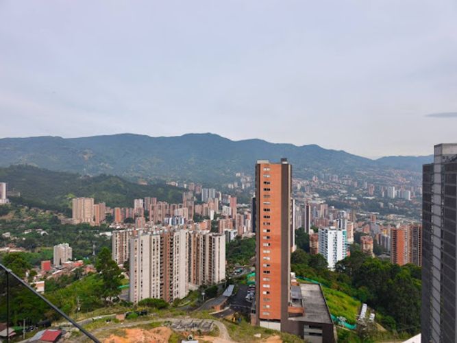 Apartamento de 2 alcobas en venta en Las Lomitas, Sabaneta, 57 m² · foto 20 de 23
