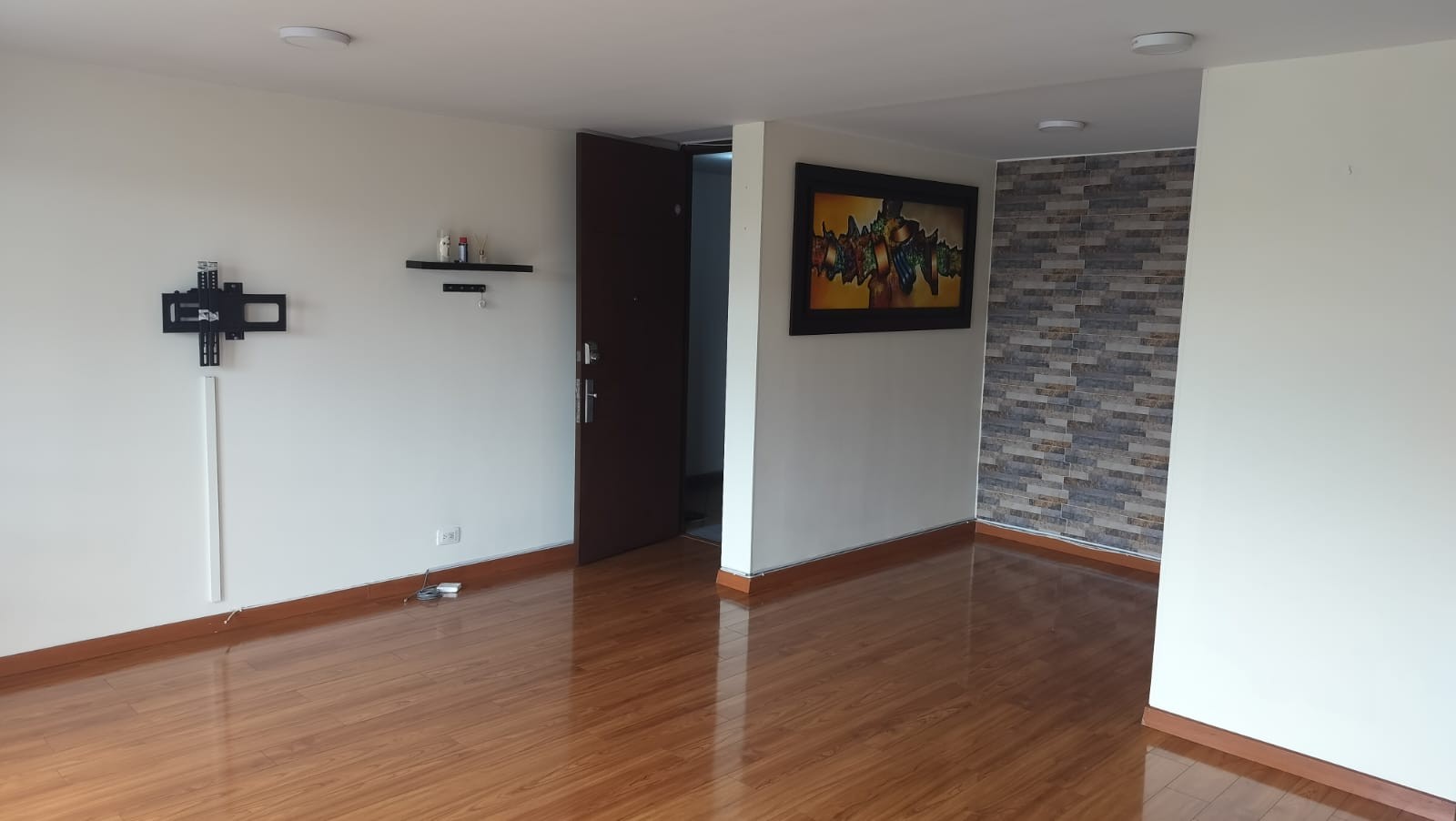 Apartamento en venta en Mirandela, Bogotá · foto 4 de 18