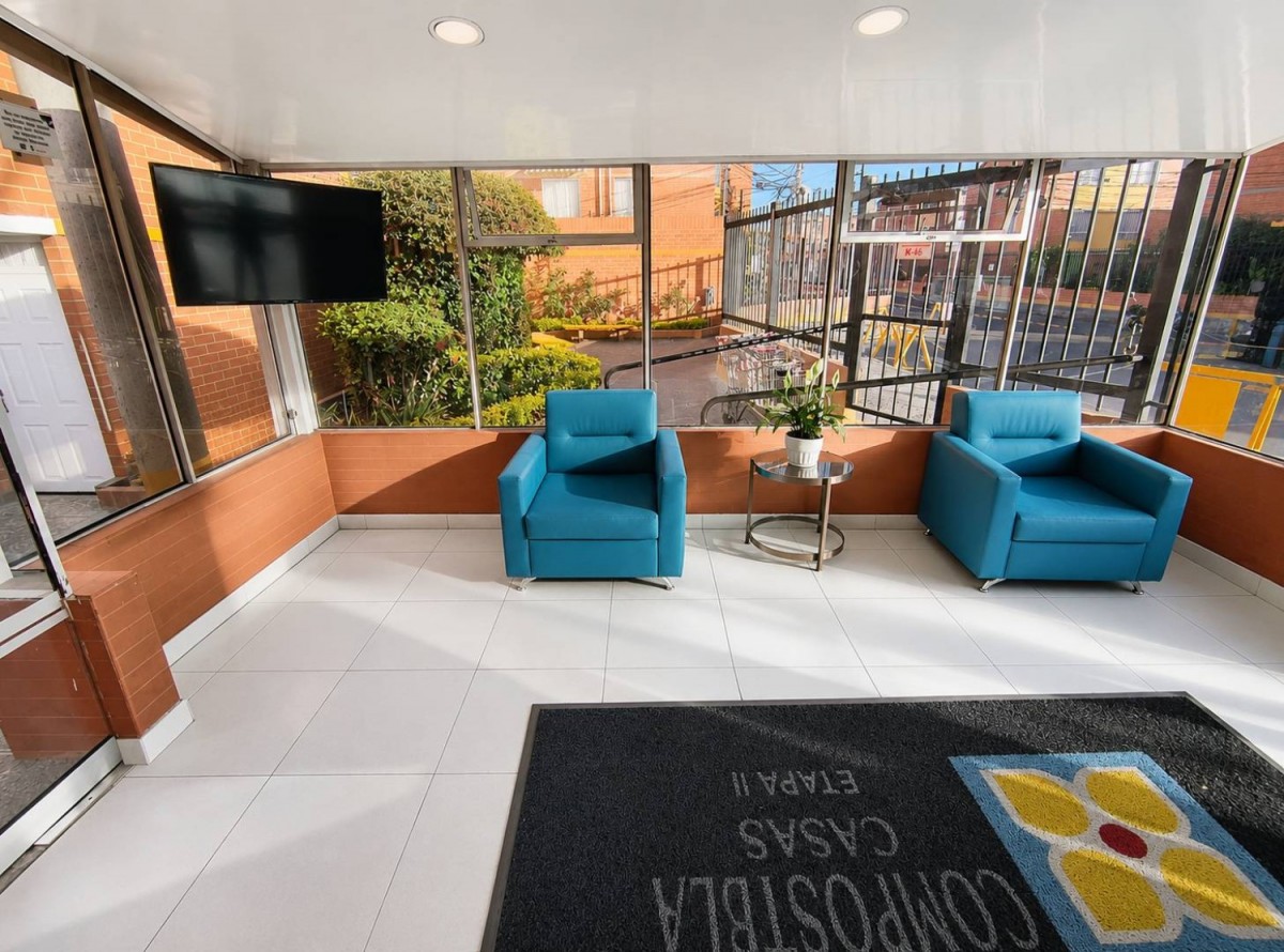 Casa en venta en Zona Franca, Bogotá · foto 2 de 19