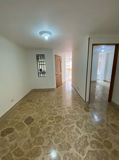 Apartamento en venta en Laureles, Medellín · foto 9 de 18