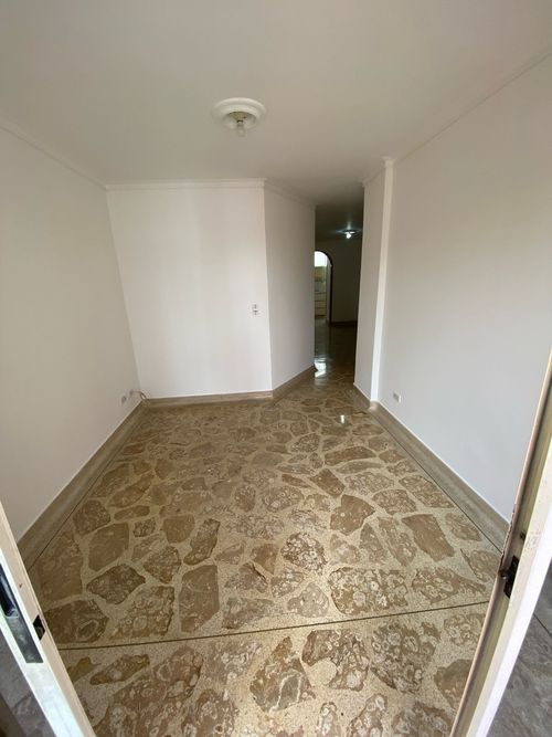 Apartamento en venta en Laureles, Medellín · foto 10 de 18