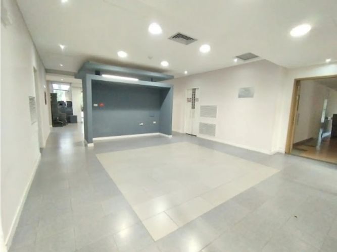 Oficina en arriendo en Zona Industrial No. 2, Itagüí, 2511 m² · foto 6 de 22