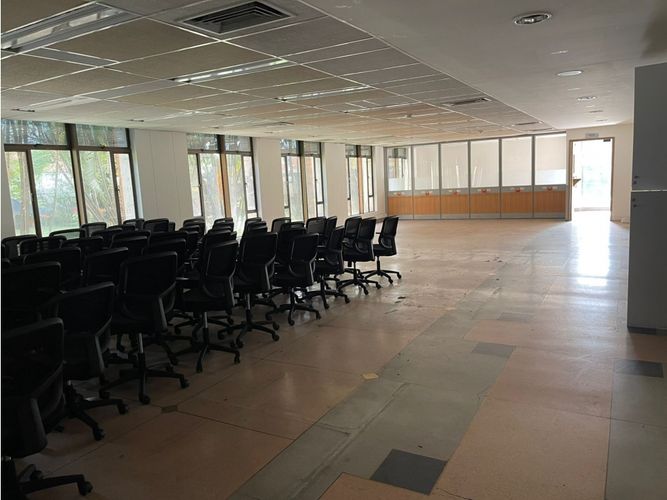 Oficina en arriendo en Zona Industrial No. 2, Itagüí, 2511 m² · foto 14 de 22