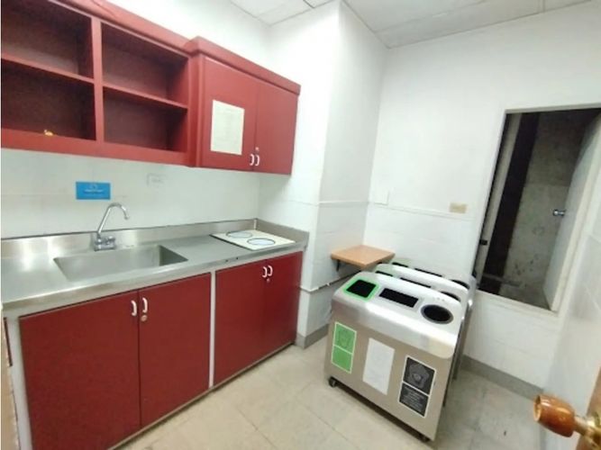 Oficina en arriendo en Zona Industrial No. 2, Itagüí, 2511 m² · foto 21 de 22