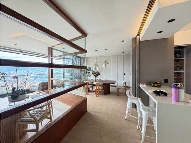 Apartamento de 3 alcobas en arriendo en San Diego, Medellín, 323 m² · foto 3 de 24