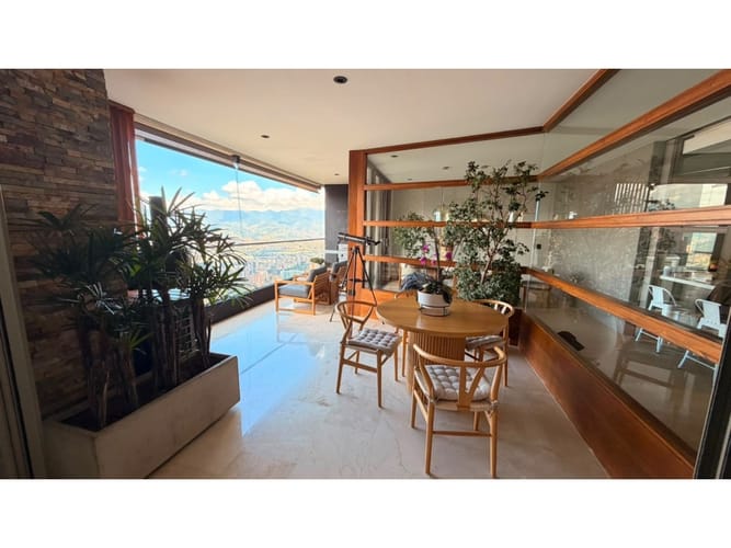 Apartamento de 3 alcobas en arriendo en San Diego, Medellín, 323 m² · foto 9 de 24