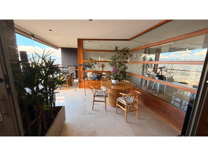 Apartamento de 3 alcobas en arriendo en San Diego, Medellín, 323 m² · foto 11 de 24