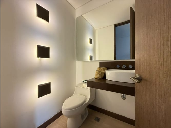 Apartamento de 3 alcobas en arriendo en San Diego, Medellín, 323 m² · foto 19 de 24