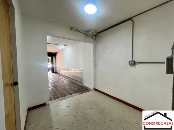 Local en arriendo en Lorena, Medellín, 30 m² · foto 5 de 13