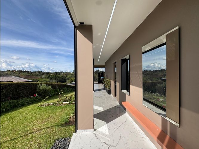 Casa de 5 alcobas en venta en Llano Grande, Rionegro, 1655 m² · foto 22 de 22