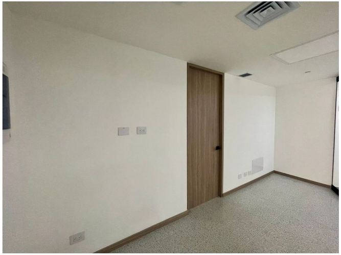 Consultorio en arriendo en San Diego, Medellín, 36 m² · foto 6 de 9