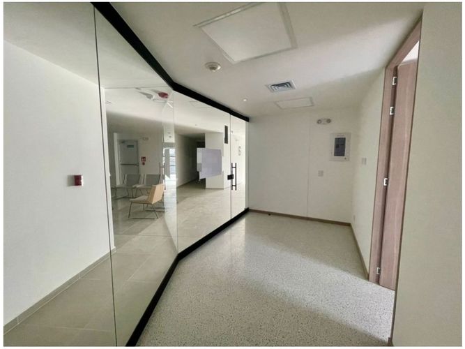 Consultorio en arriendo en San Diego, Medellín, 36 m² · foto 8 de 9