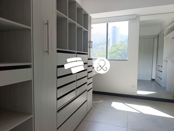 Apartamento de 3 alcobas en venta en Las Lomitas, Sabaneta, 91 m² · foto 15 de 21