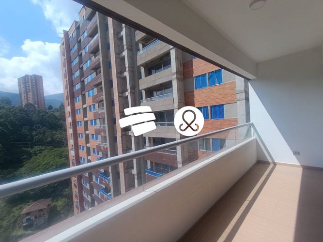 Apartamento de 3 alcobas en venta en Las Lomitas, Sabaneta, 91 m² · foto 18 de 21