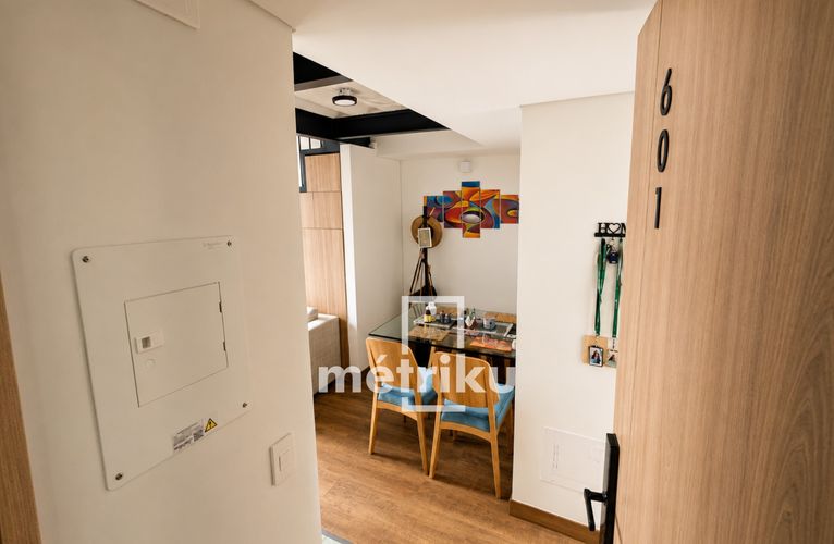 Apartaestudio en venta en La Castellana, Bogotá, 38 m² · foto 2 de 14