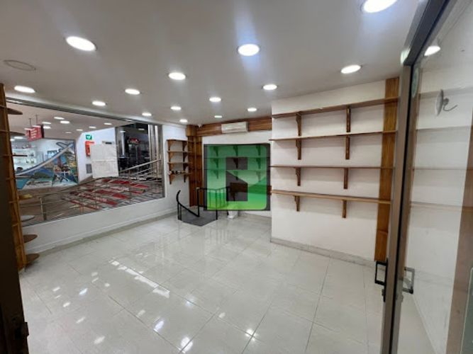 Local en arriendo en La Candelaria, Medellín, 32 m² · foto 2 de 7