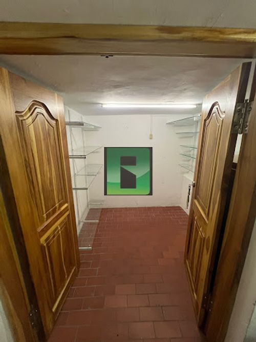 Local en arriendo en La Candelaria, Medellín, 32 m² · foto 3 de 7