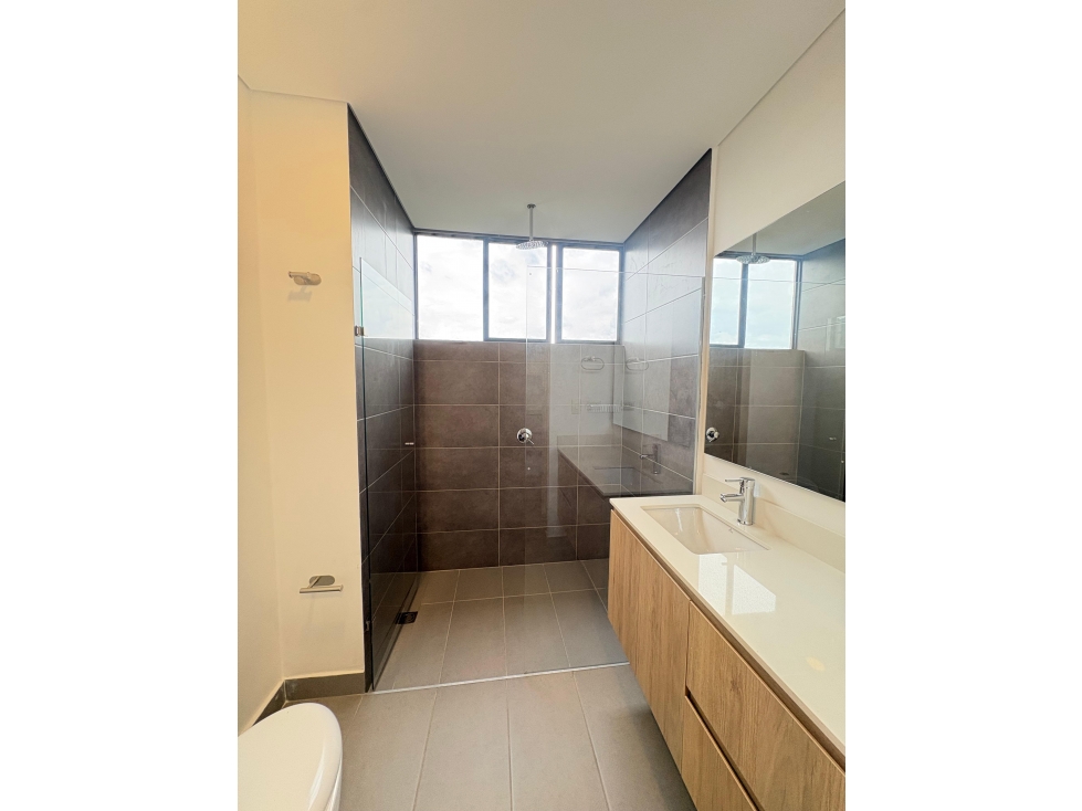 Apartamento en arriendo en El Poblado, Medellín · foto 21 de 24