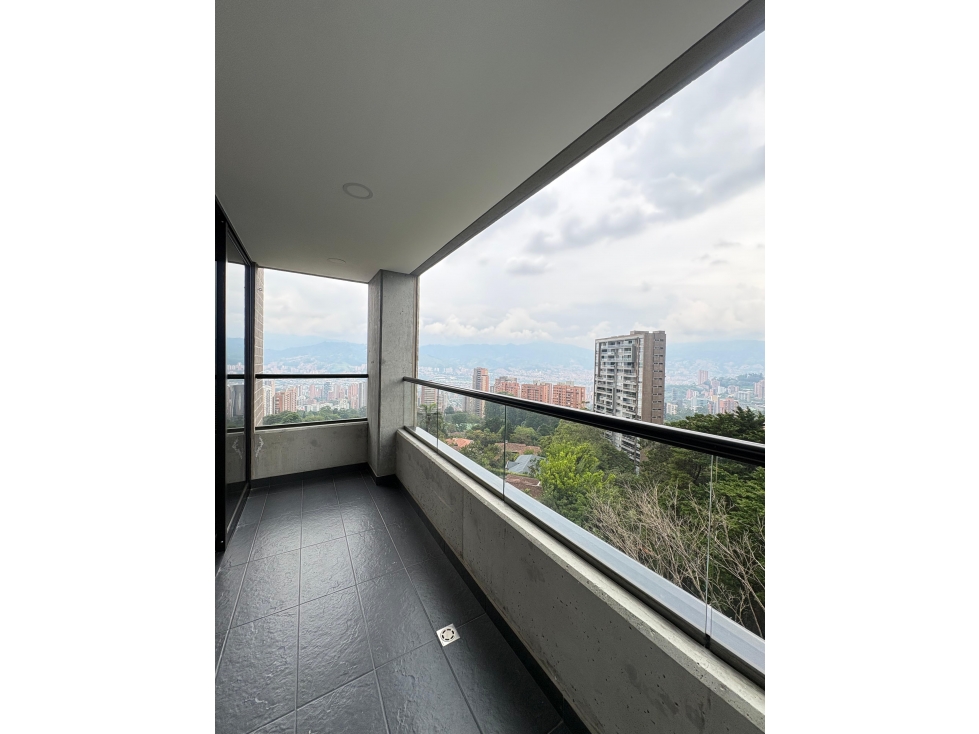 Apartamento en arriendo en El Poblado, Medellín · foto 23 de 24