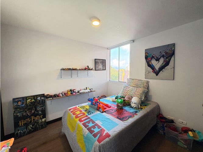 Apartamento de 2 alcobas en arriendo en El Tesoro, Medellín, 115 m² · foto 6 de 18