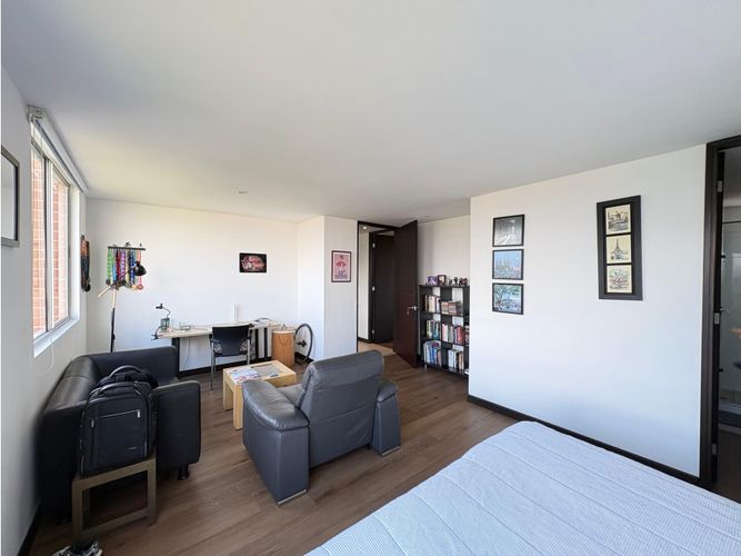 Apartamento de 2 alcobas en arriendo en El Tesoro, Medellín, 115 m² · foto 10 de 18