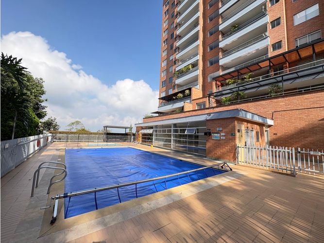 Apartamento de 2 alcobas en arriendo en El Tesoro, Medellín, 115 m² · foto 12 de 18
