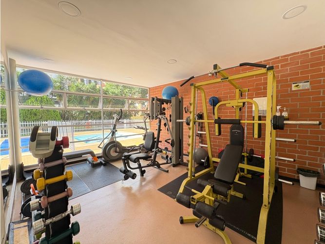 Apartamento de 2 alcobas en arriendo en El Tesoro, Medellín, 115 m² · foto 15 de 18