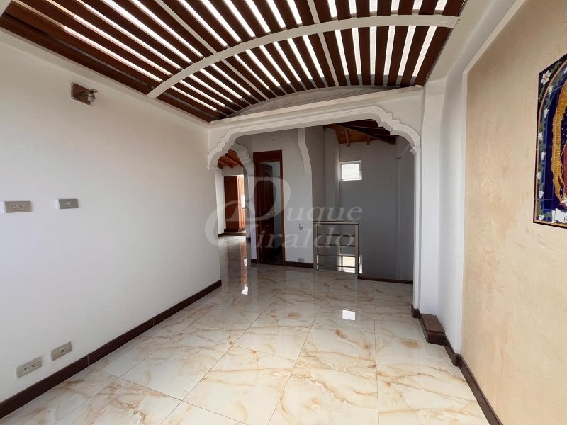 Apartamento en arriendo en El Poblado, Medellín · foto 9 de 24