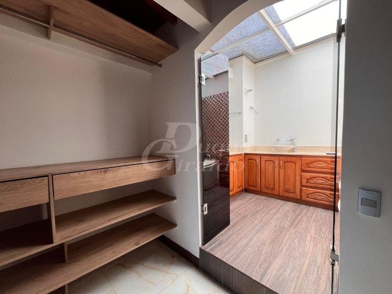 Apartamento en arriendo en El Poblado, Medellín · foto 10 de 24