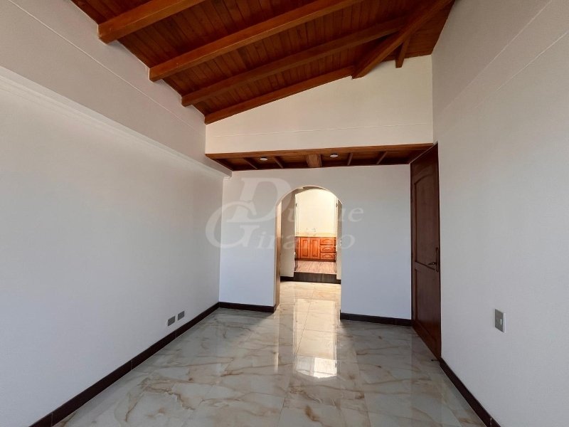 Apartamento en arriendo en El Poblado, Medellín · foto 11 de 24
