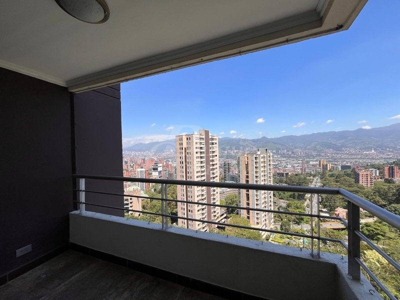 Apartamento en arriendo en El Poblado, Medellín · foto 24 de 24
