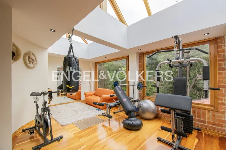 Casa de 8 alcobas en venta en Guaymaral, Bogotá, 1300 m² · foto 17 de 20