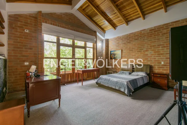 Casa de 8 alcobas en venta en Guaymaral, Bogotá, 1300 m² · foto 12 de 20