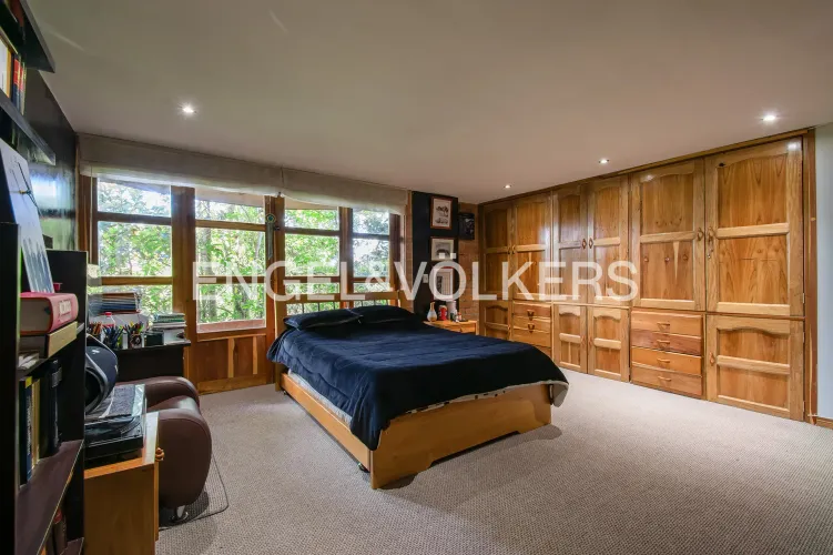 Casa de 8 alcobas en venta en Guaymaral, Bogotá, 1300 m² · foto 11 de 20