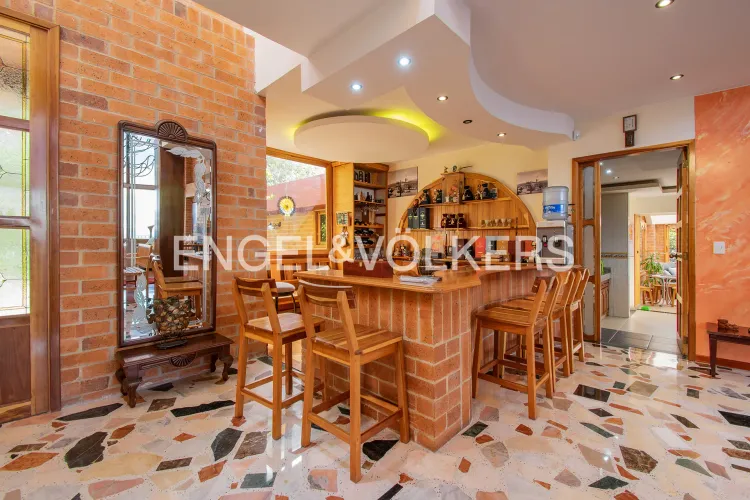 Casa de 8 alcobas en venta en Guaymaral, Bogotá, 1300 m² · foto 8 de 20