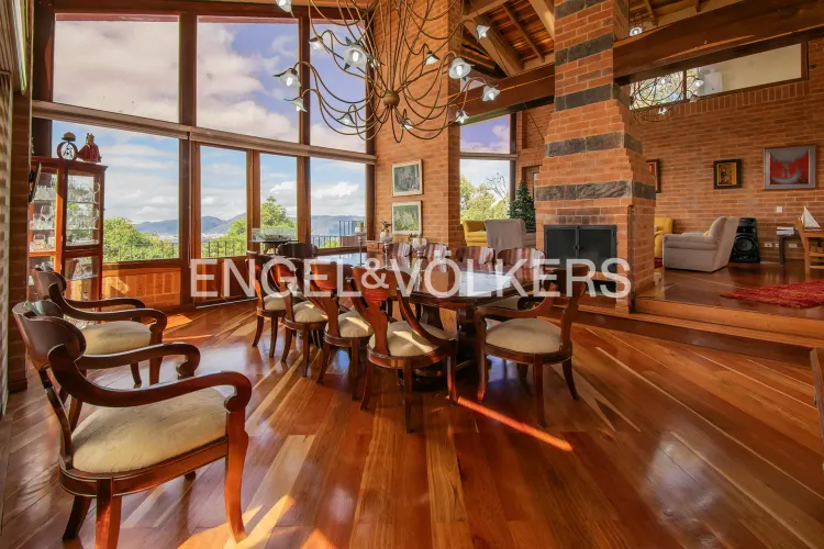 Casa de 8 alcobas en venta en Guaymaral, Bogotá, 1300 m² · foto 4 de 20