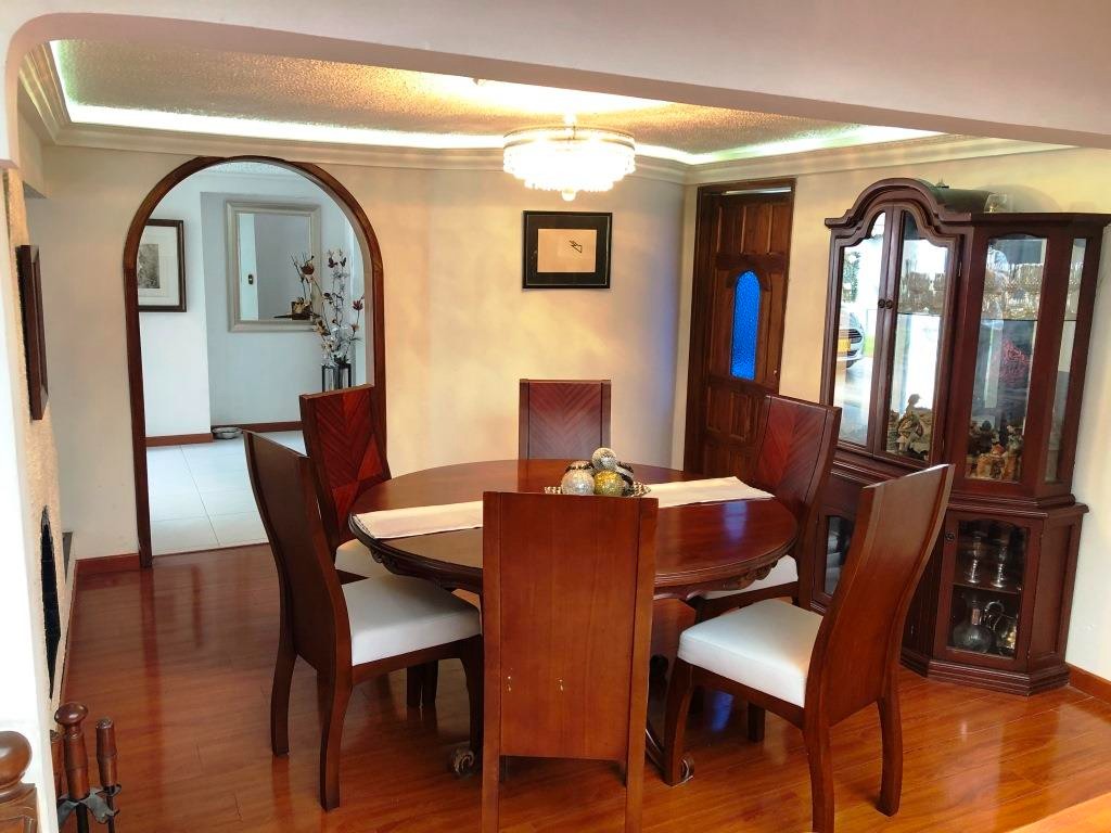 Casa en venta en Lagos De Cordoba, Bogotá · foto 7 de 20