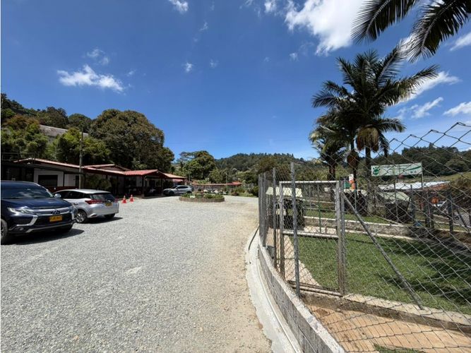 Lote en arriendo en El Retiro, 2945 m² · foto 6 de 17