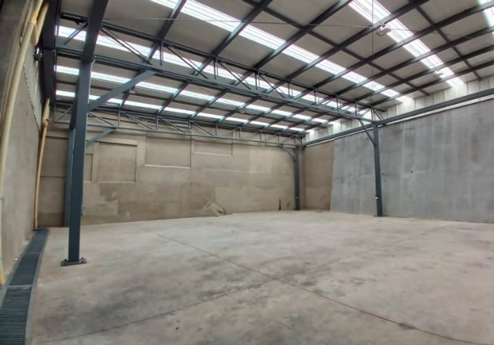 Bodega en arriendo en Santander, Pereira, 530 m² · foto 2 de 8