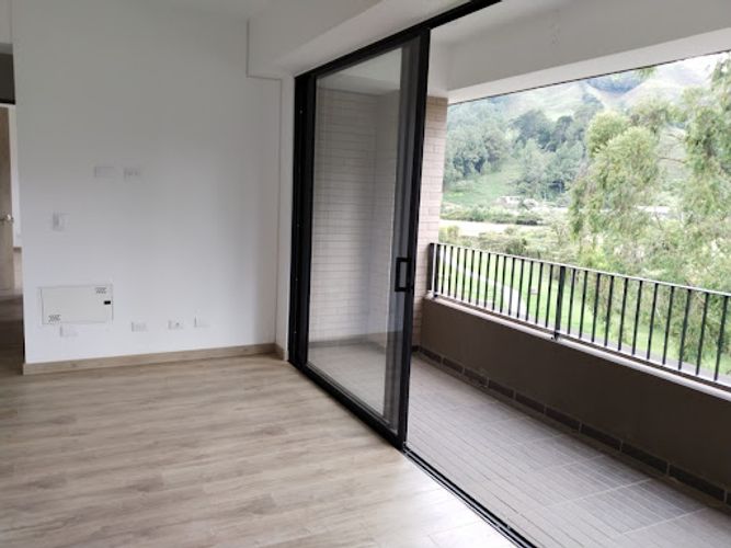 Apartamento de 2 alcobas en venta en El Retiro, 83 m² · foto 4 de 20