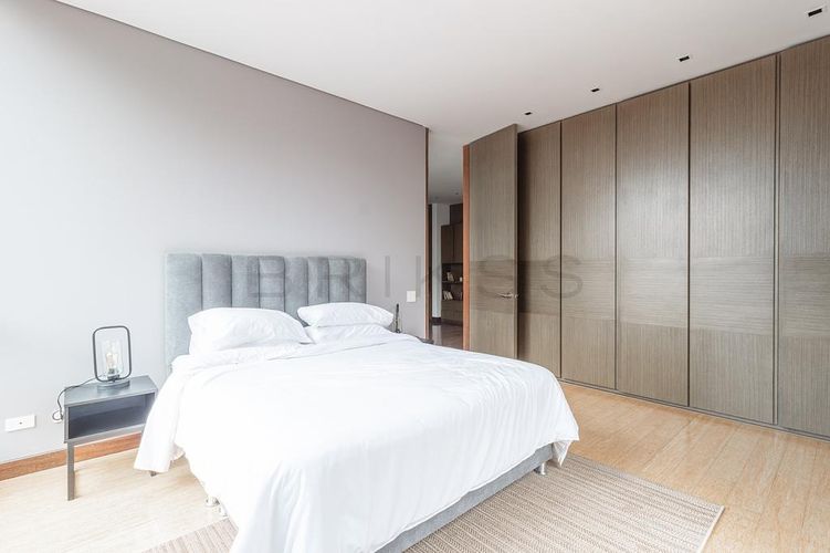 Apartamento de 4 alcobas en venta en Chico Norte, Bogotá, 448 m² · foto 8 de 24
