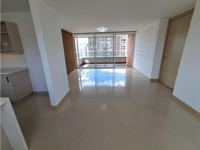 Apartamento de 3 alcobas en arriendo en Santa Maria De Los Angeles, Medellín, 138 m² · foto 2 de 20