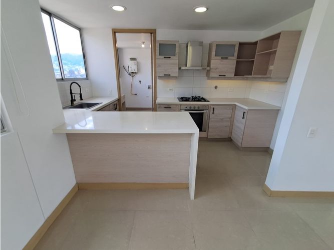 Apartamento de 3 alcobas en arriendo en Santa Maria De Los Angeles, Medellín, 138 m² · foto 8 de 20