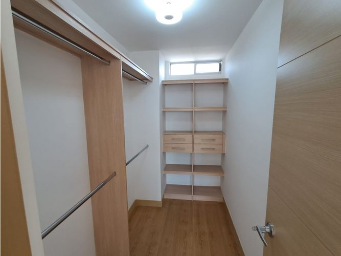 Apartamento de 3 alcobas en arriendo en Santa Maria De Los Angeles, Medellín, 138 m² · foto 14 de 20