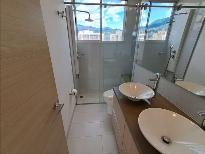 Apartamento de 3 alcobas en arriendo en Santa Maria De Los Angeles, Medellín, 138 m² · foto 19 de 20