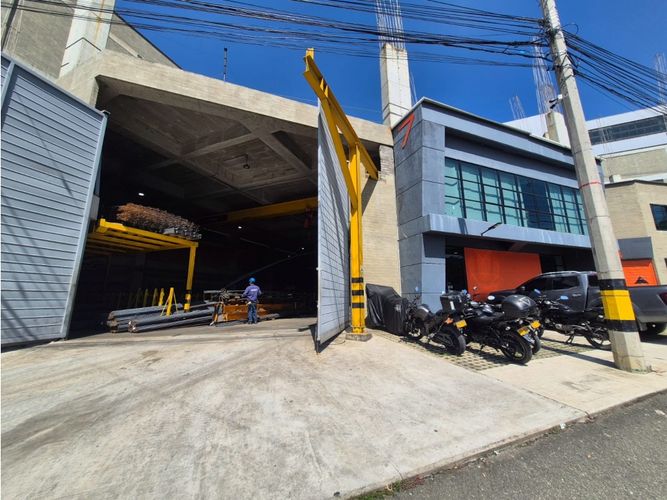 Bodega en venta en Actividad Multiple, Copacabana, 850 m² · foto 2 de 21