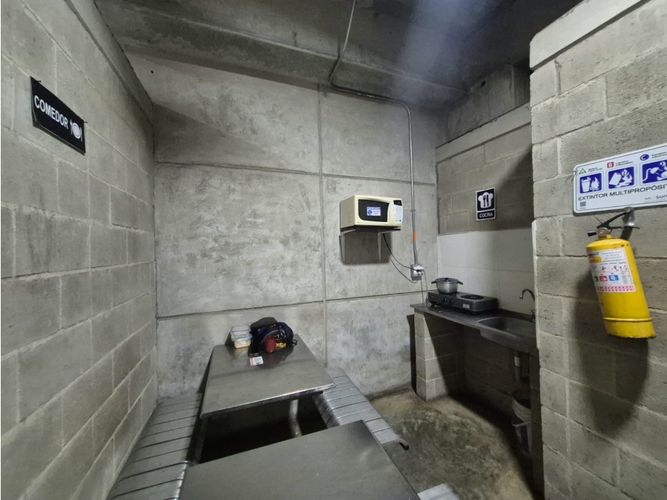Bodega en venta en Actividad Multiple, Copacabana, 850 m² · foto 18 de 21