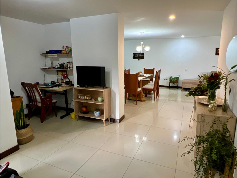 Apartamento en venta en Cumbres, Envigado · foto 2 de 14